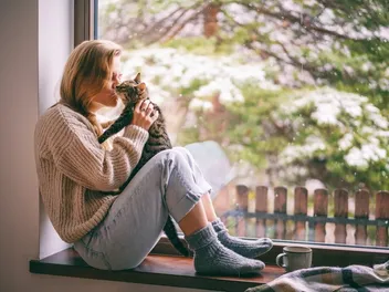 How to Keep a Single Cat Happy: 10 Vet-Verified Tips for a Happy Kitty