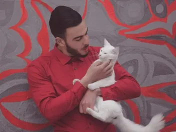 Do Cats Like When You Talk to Them? Vet-Verified Benefits & Bonding Tips