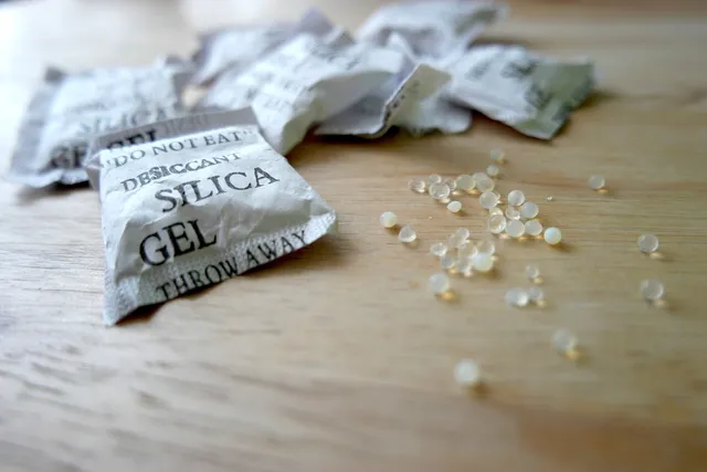 Don’t Panic Yet: What Happens When Cats Eat Silica Gel Packs