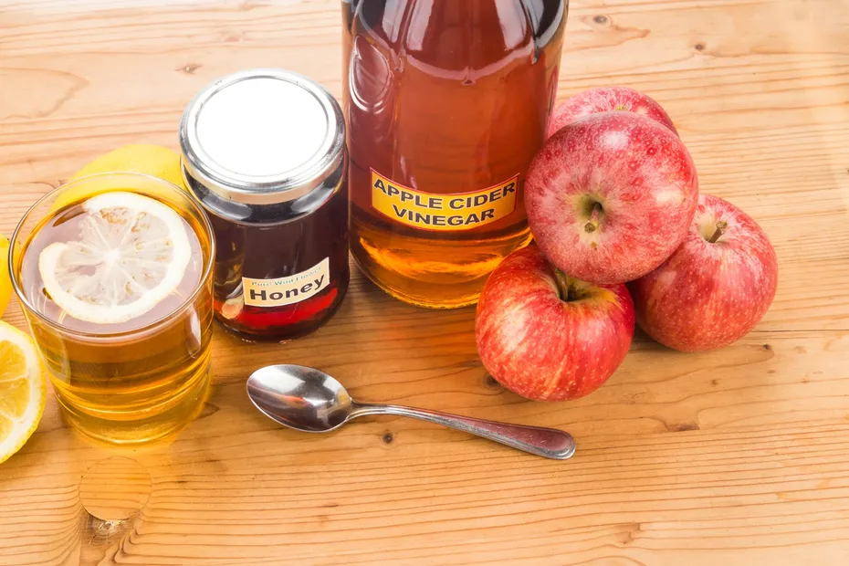 Apple cider vinegar with honey and lemon