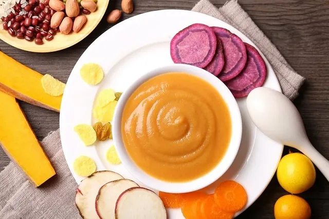 Feeding Baby Food to Cats: What’s Safe and What’s Toxic