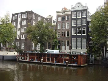 Amsterdam’s Floating Cat Sanctuary: De Poezenboot (The Cat Boat)