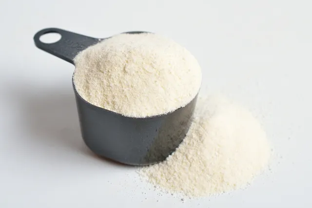 Guar Gum in Cat Food: Our Vet Explains the Uses, Safety & Verdict