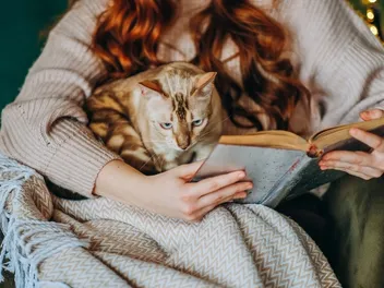 12 Best Cat Care Books: Vet-Approved Recommendations