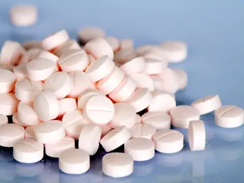 Can a Cat Take Baby Aspirin? Vet-Approved Facts & Safety Tips