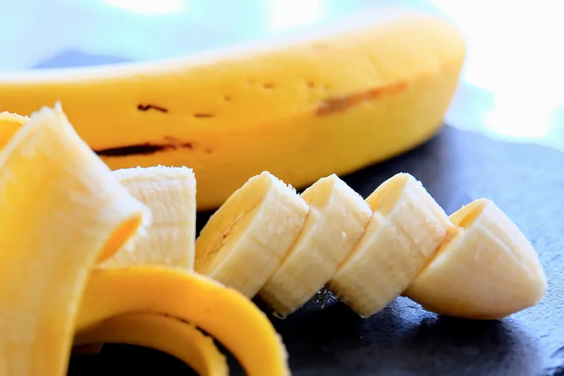 sliced banana