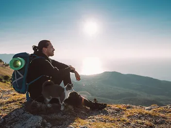 How to Hike With a Cat: 10 Vet Approved Tips