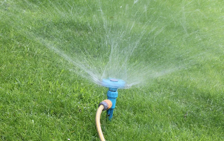 garden-sprinkler
