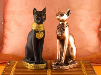 9 Cat Souvenirs to Buy When Traveling the World