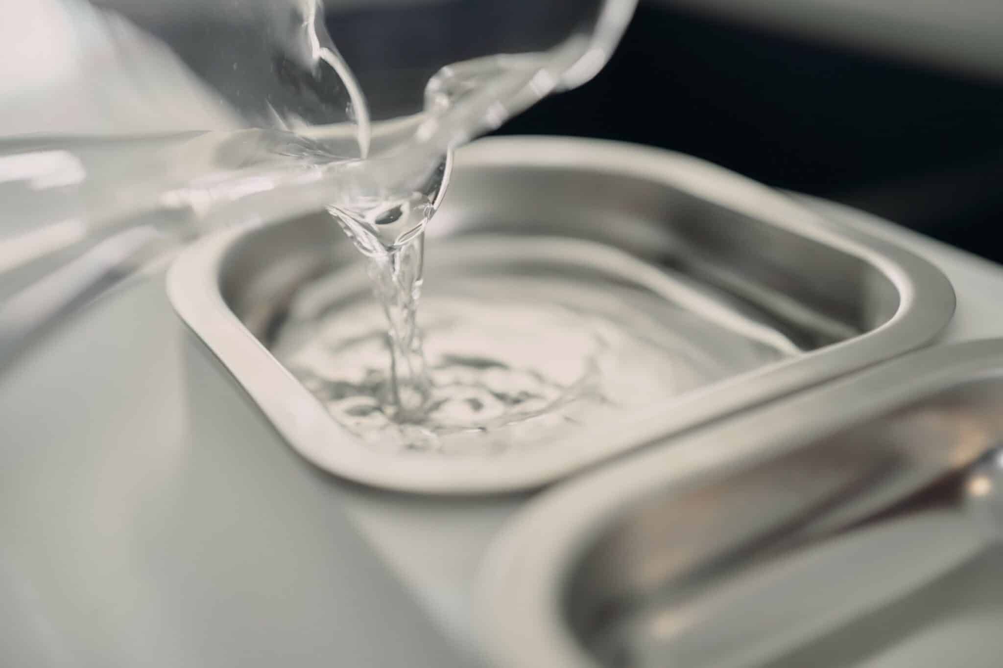 7 Best Spill-Proof Cat Water Bowls in 2026 - Reviews & Top Picks