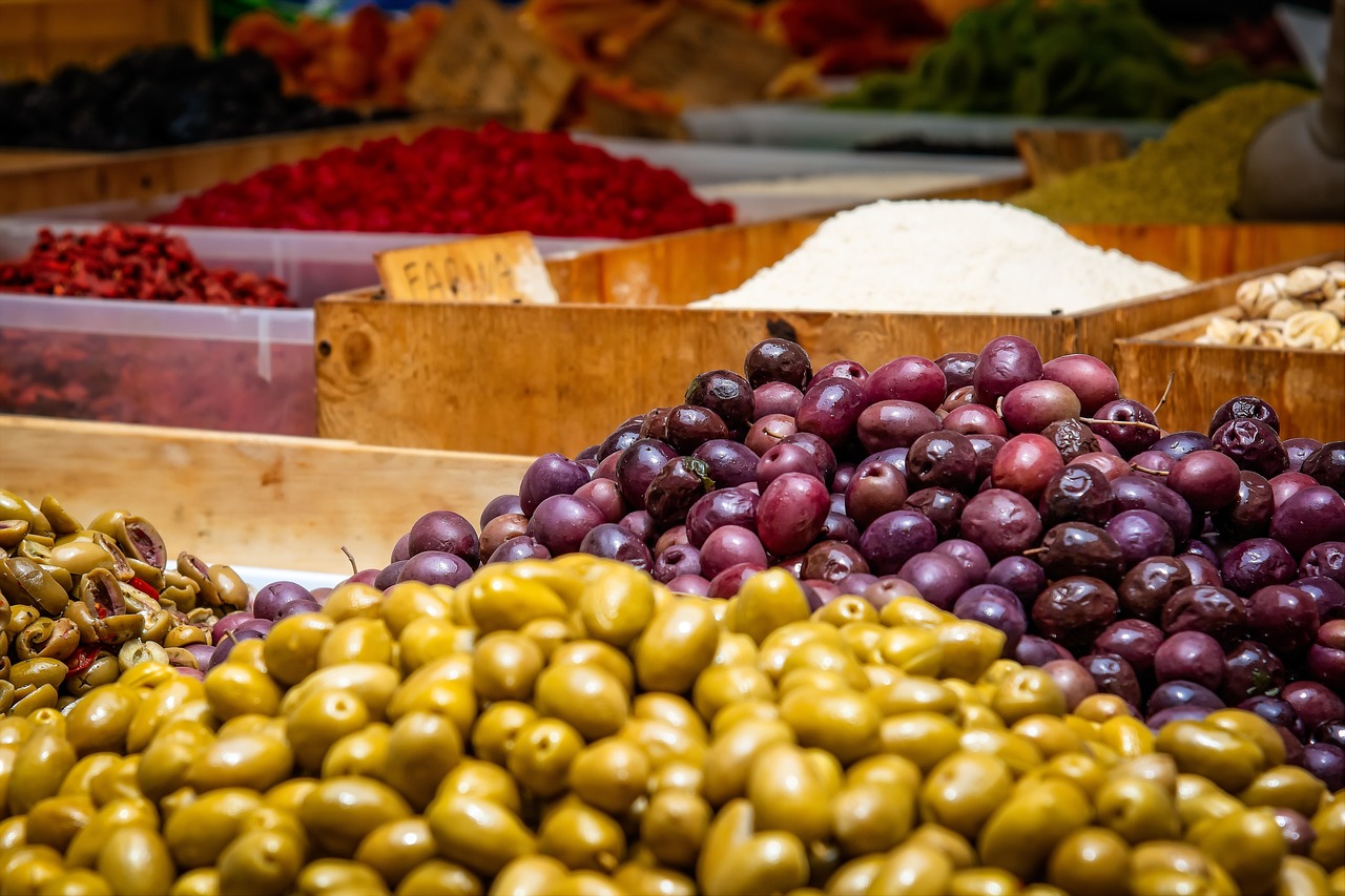 variety of olives in the market