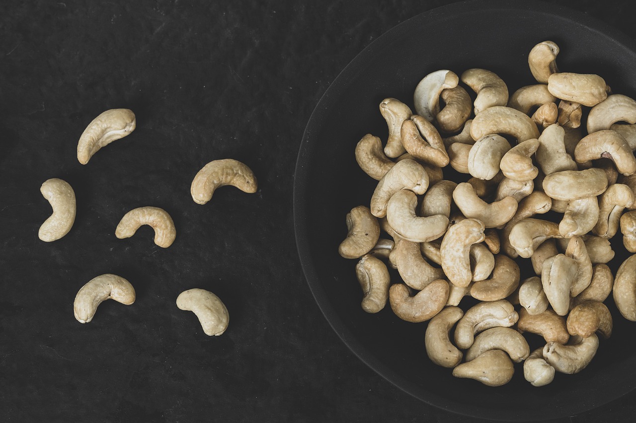 cashew, nuts