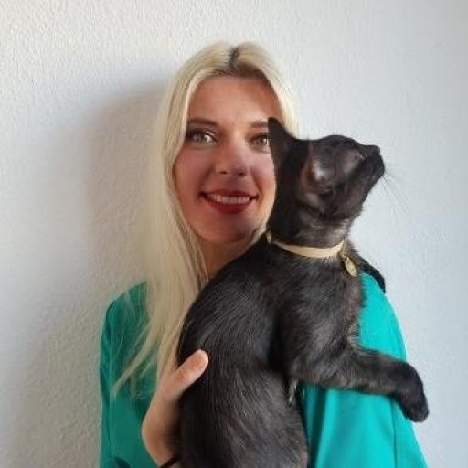 Dr. Iulia Mihai, DVM MSc
